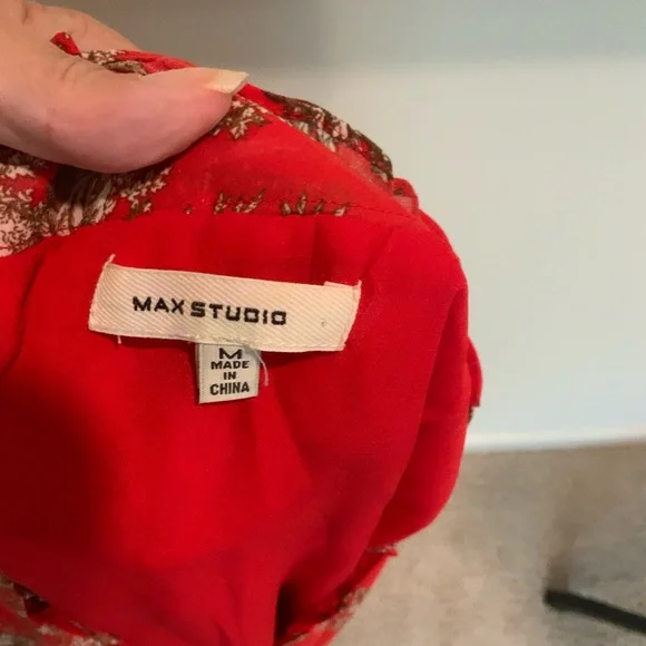 Max Studio medium Red Floral Women's Dress with elastic waist. Gorgeous dress 👗 - Picture 8 of 8